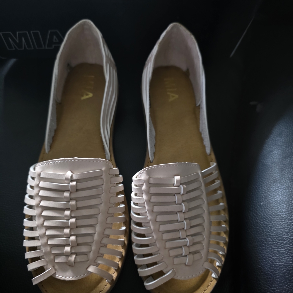 MIA Women's Beige Woven Flats